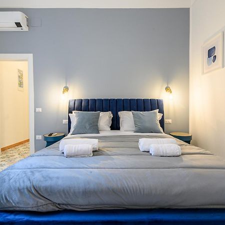 Guest House 121 Charming Apartment 나폴리 외부 사진