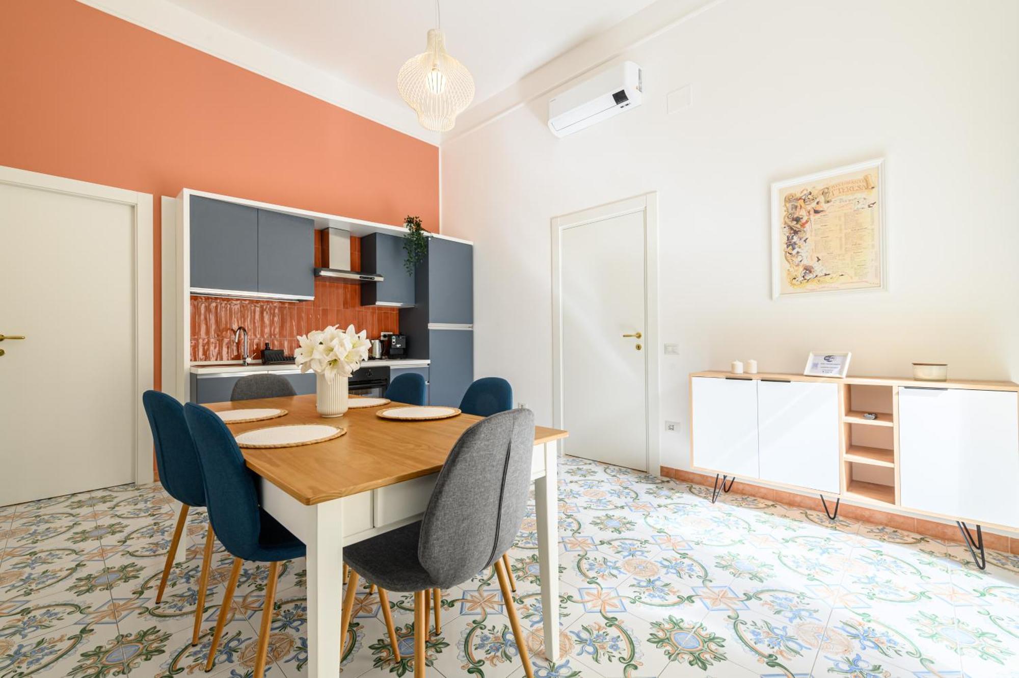 Guest House 121 Charming Apartment 나폴리 외부 사진