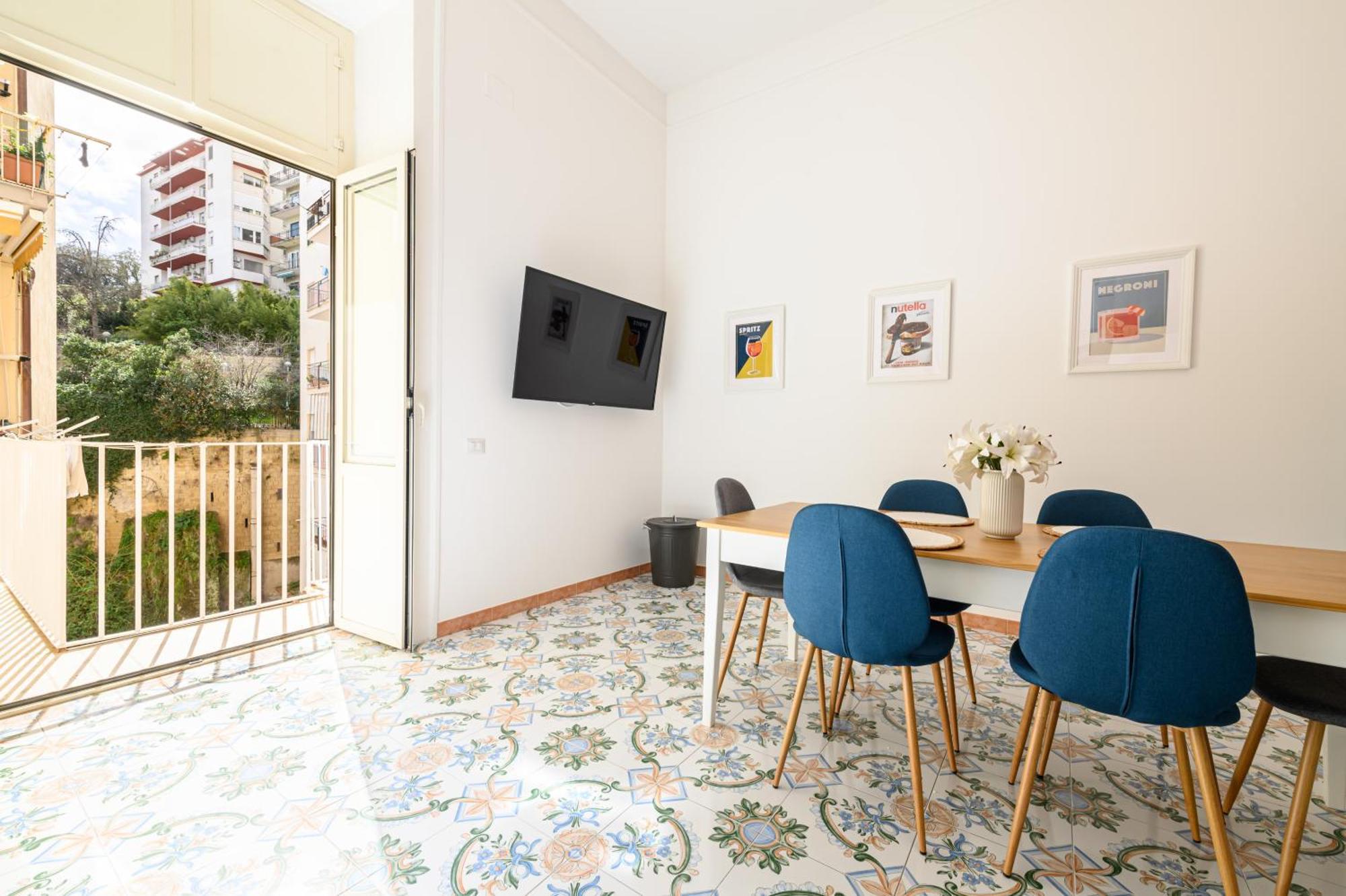 Guest House 121 Charming Apartment 나폴리 외부 사진